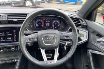 Audi Q3 35 TFSI S Line 5dr S Tronic
