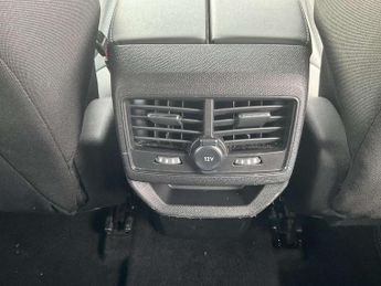 Peugeot 3008 1.2 Hybrid 136 Allure Premium+ 5dr e-DSC6