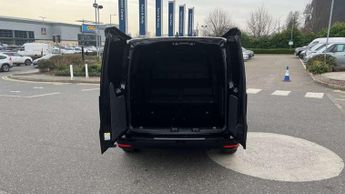 Volkswagen Caddy Maxi 1.5 eHybrid 150 Commerce Pro Van DSG [Tech]