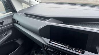 Volkswagen Caddy Maxi 1.5 eHybrid 150 Commerce Pro Van DSG [Tech]