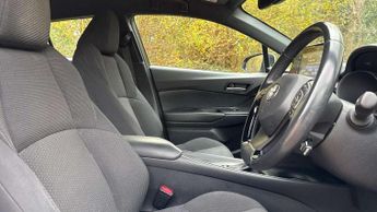 Toyota C-HR 1.8 Hybrid Icon 5dr CVT
