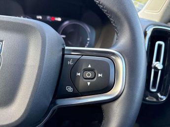 Volvo XC40 Recharge 1.5 T4 Recharge PHEV Inscription 5dr Auto