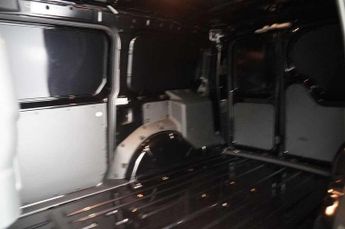 Volkswagen Caddy Maxi 1.5 eHybrid 150 Commerce Pro Van DSG [Tech]