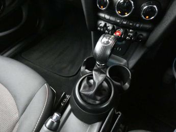 MINI Hatchback 5dr 1.5 Cooper 5dr Auto