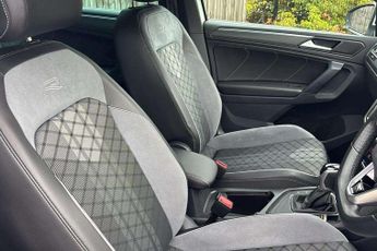 Volkswagen Tiguan 2.0 TDI R-Line 5dr DSG