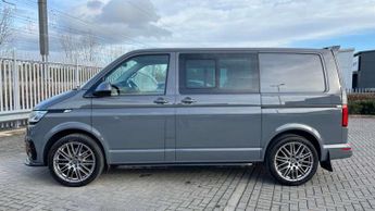 Volkswagen Transporter 2.0 BiTDI 199 Highline Kombi Van 4MOTION DSG