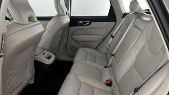 Volvo XC60 2.0 B5P Inscription 5dr Geartronic