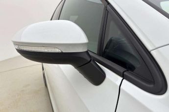 Volkswagen Golf 2.0 TDI 200 GTD 5dr DSG