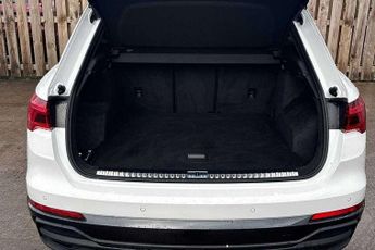 Audi Q3 35 TFSI Black Edition 5dr S Tronic [20" Alloy]