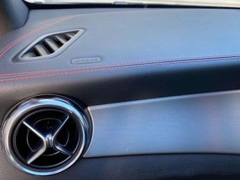 Mercedes-Benz GLA GLA 220d 4Matic AMG Line Premium 5dr Auto