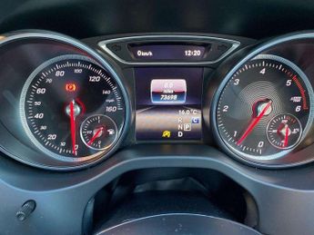 Mercedes-Benz GLA GLA 220d 4Matic AMG Line Premium 5dr Auto