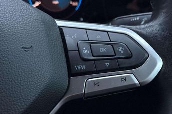 Volkswagen Golf 1.5 eTSI 150 Life 5dr DSG