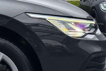 Volkswagen Golf 1.5 eTSI 150 Life 5dr DSG