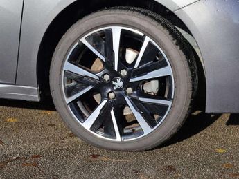 Peugeot 208 1.2 PureTech 130 Allure 5dr EAT8