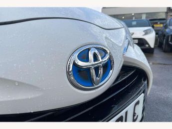 Toyota Yaris 1.5 Hybrid Icon 5dr CVT