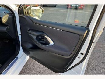 Toyota Yaris 1.5 Hybrid Icon 5dr CVT
