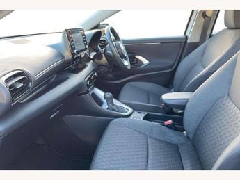 Toyota Yaris 1.5 Hybrid Icon 5dr CVT