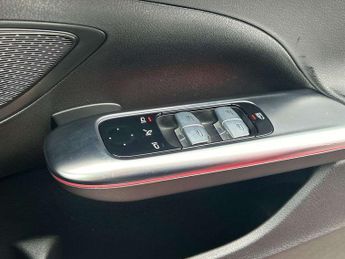 Mercedes-Benz C-Class C300e AMG Line 4dr 9G-Tronic