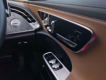 Mercedes-Benz E-Class E220d AMG Line Advanced 4dr 9G-Tronic