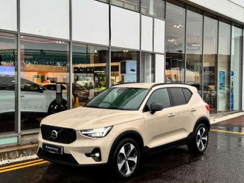 Volvo XC40 2.0 B3P Plus Pro Dark 5dr Auto