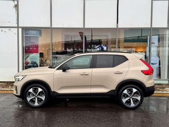 Volvo XC40 2.0 B3P Plus Pro Dark 5dr Auto