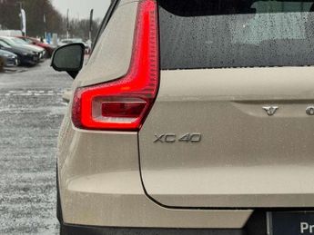 Volvo XC40 2.0 B3P Plus Pro Dark 5dr Auto