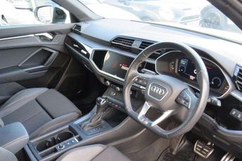 Audi Q3 45 TFSI e Black Edition 5dr S Tronic
