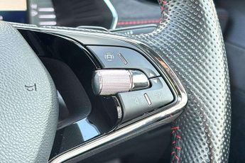 Skoda Octavia vRS 1.4 TSI iV vRS 5dr DSG