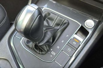 Volkswagen Tiguan 2.0 TSi 230 4Motion SEL 5dr DSG