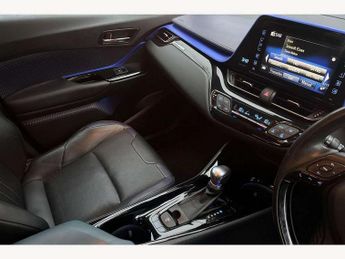 Toyota C-HR 1.8 Hybrid Dynamic 5dr CVT