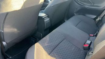 Toyota Yaris 1.5 Hybrid Icon 5dr CVT