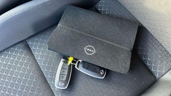 Nissan Juke 1.0 DiG-T N-Connecta 5dr DCT