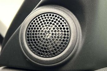 Land Rover Range Rover Evoque 2.0 P200 R-Dynamic S 5dr Auto