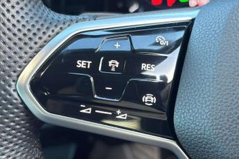 Volkswagen Golf 2.0 TDI 150 R-Line 5dr DSG