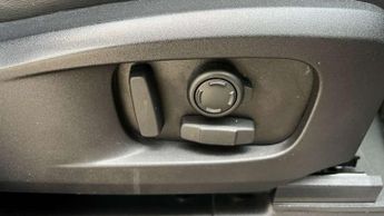 Land Rover Defender 3.0 D300 Hard Top X-Dynamic HSE Auto