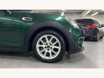 MINI Hatchback 1.5 Cooper 3dr Auto