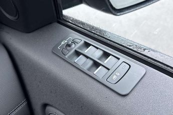 Land Rover Discovery Sport 1.5 P300e Dynamic SE 5dr Auto [5 Seat]