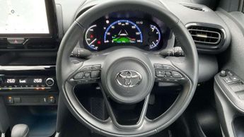 Toyota Yaris Cross 1.5 Hybrid Dynamic 5dr CVT