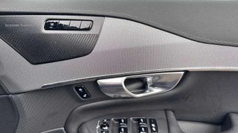 Volvo XC90 2.0 B5P [250] Plus Dark 5dr AWD Geartronic