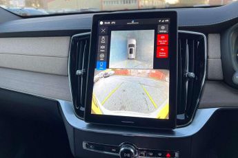 Volvo XC90 2.0 B5P Plus Dark 5dr AWD Geartronic