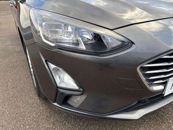 Ford Focus 1.0 EcoBoost 125 Titanium 5dr Auto