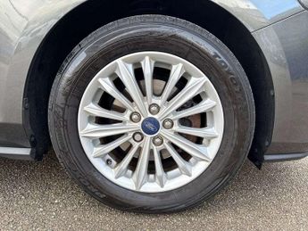 Ford Focus 1.0 EcoBoost 125 Titanium 5dr Auto