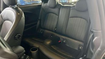 MINI Hatchback 2.0 John Cooper Works 3dr Auto [Nav Pack]