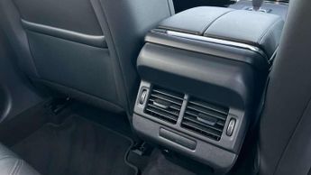 Land Rover Range Rover Evoque 1.5 P300e R-Dynamic SE 5dr Auto