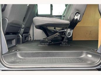 Volkswagen Transporter 2.0 TDI 150 Highline Kombi Van DSG