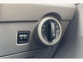 Volkswagen Transporter 2.0 TDI 150 Highline Kombi Van DSG