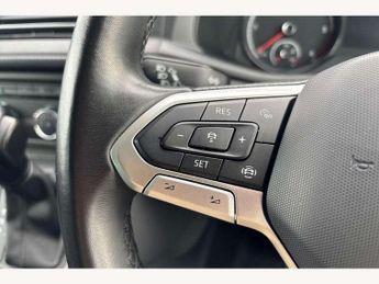 Volkswagen Transporter 2.0 TDI 150 Highline Kombi Van DSG