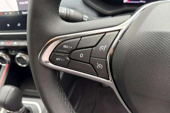 Renault Clio 1.6 E-TECH full hybrid 145 Techno 5dr Auto
