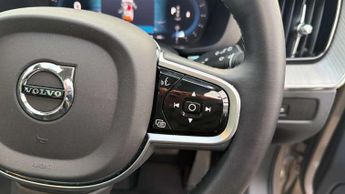 Volvo XC60 2.0 B5P Ultra Dark 5dr AWD Geartronic