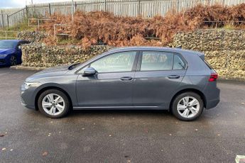 Volkswagen Golf 2.0 TDI Life 5dr DSG